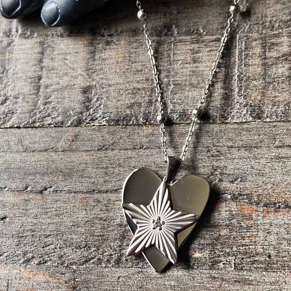 NEW Silver Heart & Star Pendant Necklace